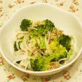 youtapapa's cooksnap of when they made 新玉ねぎとブロッコリー☆サバ缶サラダ.