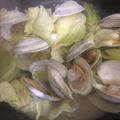 カーク12's cooksnap of when they made ホンビノス貝（白ハマグリ）のガリバタ蒸し.