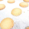 Fly-Rei's cooksnap of when they made 超簡単！ホケミでプレーンクッキー☆.