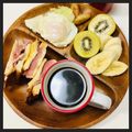 choco831's cooksnap of when they made イタリアの生ハム＆モツァレラホットサンド.
