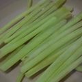 生誕１９７３年独身男's cooksnap of when they made 簡単！ふきの下処理☆アクぬき、下ごしらえ.