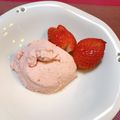 あやや48's cooksnap of when they made 春だ！●ふわっふわの苺チーズムース●.