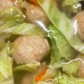 makimaki3232's cooksnap of when they made 春キャベツと人参の肉団子丸鶏がらスープ.