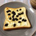 クック7YH7SY☆'s cooksnap of when they made ホワイトチョコとレーズンのトースト.