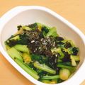 ★ぴよぴよ501★'s cooksnap of when they made つまみにご飯に。小松菜と韓国海苔のナムル.
