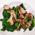 クックCNZGFQ☆'s cooksnap of when they made 菜の花と焼き舞茸の粒マスタード和え.
