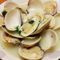 なつみ食堂's cooksnap of when they made はまぐりの白ワイン蒸し☆にんにくバター味.