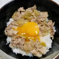 ７２３'s cooksnap of when they made 我が家の豚丼。簡単ですぐできる❗.