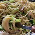 手抜きでおいしく's cooksnap of when they made 三つ葉とツナのバター醤油パスタ.