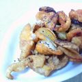 サンバのひ's cooksnap of when they made 揚げにんにくと鶏皮チップス.