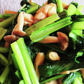 monjimari's cooksnap of when they made 小松菜としめじのマヨ炒め.