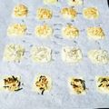 ととろ＆めい's cooksnap of when they made 簡単おやつ♪カルシウムチーズせんべい.