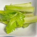 xMARILYNx's cooksnap of when they made 超簡単！麺つゆで作るセロリの浅漬け.