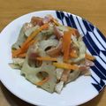 daikanon's cooksnap of when they made 添え物にどうぞ♪蓮根とベーコン炒め.