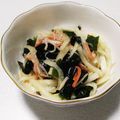 もぐ・ω・くま's cooksnap of when they made 大根とわかめ★カニカマのピリ辛サラダ.