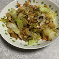 料理初心者男。's cooksnap of when they made キャベツと油揚げの炒め物.