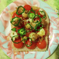 inLondon's cooksnap of when they made 唐揚げとトマトのカレー風味トースト.