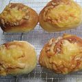 yumihide75's cooksnap of when they made フランスあんパンとチーズフランスパン♡.