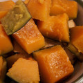 EmikoT's cooksnap of when they made ほっこりあま〜い♡かぼちゃとがんもの煮物.