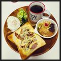 choco831's cooksnap of when they made 焼くから旨い！ウインナーチーズトースト.