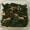 yokoyoko76's cooksnap of when they made 黒キャベツとキノコのニンニク炒め.