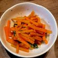 料理に目覚めた高校生's cooksnap of when they made ☺レンジで簡単♪春菊と人参の韓国風和え物.