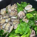 ぼなちょ's cooksnap of when they made 春キャベツとあさりの酒蒸し♪.