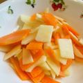 taroのキッチン's cooksnap of when they made 夏を味わう：ドイツの人参とりんごサラダ.