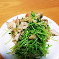 じぇりい's cooksnap of when they made 鶏皮と豆苗塩炒め.