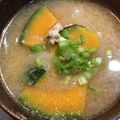 わたるんママ's cooksnap of when they made カボチャ・玉ねぎと鶏ひき肉の味噌汁.