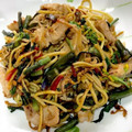 マダムスカーレット's cooksnap of when they made コウサイタイ（紅菜苔）の塩焼きそば.
