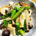 こまこま子's cooksnap of when they made 厚揚げしめじアスパラのバタぽん炒め.