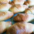こもりのおばちゃま's cooksnap of when they made HBで簡単！ふんわりサクッと塩パン♡.