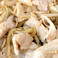 ♡asuka's cooksnap of when they made 我が家の節約飯◎豚こまときのこの生姜焼き.