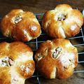 たかたかの母's cooksnap of when they made HBで簡単香ばしいフワフワくるみパン.