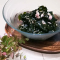 からあげパーティー's cooksnap of when they made 生わかめとシーチキンの酢の物.