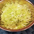 ダッフィーニーうに's cooksnap of when they made ★キャベツの千切り♡切り方★.