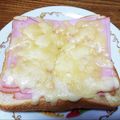 ちゃーりーWKY's cooksnap of when they made お食事トースト☆メープル＋ハム＋チーズ.