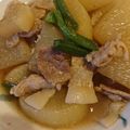 ☆★ＨＡＣＨＩ♪★☆'s cooksnap of when they made 簡単＊大根と豚バラ肉の煮物.