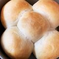 猫好きなひと's cooksnap of when they made 自家製パンのつや出しに☆水溶きマヨネーズ.