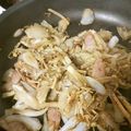 みみ母's cooksnap of when they made 新玉たっぷり♪えのきとベーコンの炒め物♪.