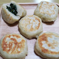 ねこのおかあさん☆'s cooksnap of when they made 大根とほうれん草のおやき.