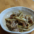 gongmei's cooksnap of when they made 新ごぼうと豚肉の山椒風味炒め.