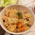 24歳新婚さん's cooksnap of when they made 簡単♫鮭ときのこバター風味☆炊き込みご飯.