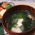 クックHG9V8Y☆'s cooksnap of when they made 豆腐、レタス、若布のお味噌汁.
