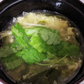 まあちゃんとペロ's cooksnap of when they made えのきと卵とワカメのスープ・中華風スープ.