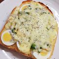 まやしゅうまま's cooksnap of when they made ゆで卵とじゃこねぎのトースト.
