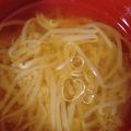 もんぞぅ's cooksnap of when they made ♡ズボラなもやしの味噌汁♡.