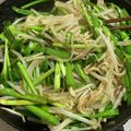 ＋SUN3's cooksnap of when they made ニラもやしエノキオイスター炒め♩.