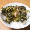 初レポまにあ's cooksnap of when they made 大根の葉の大量消費にサバ缶炒め.